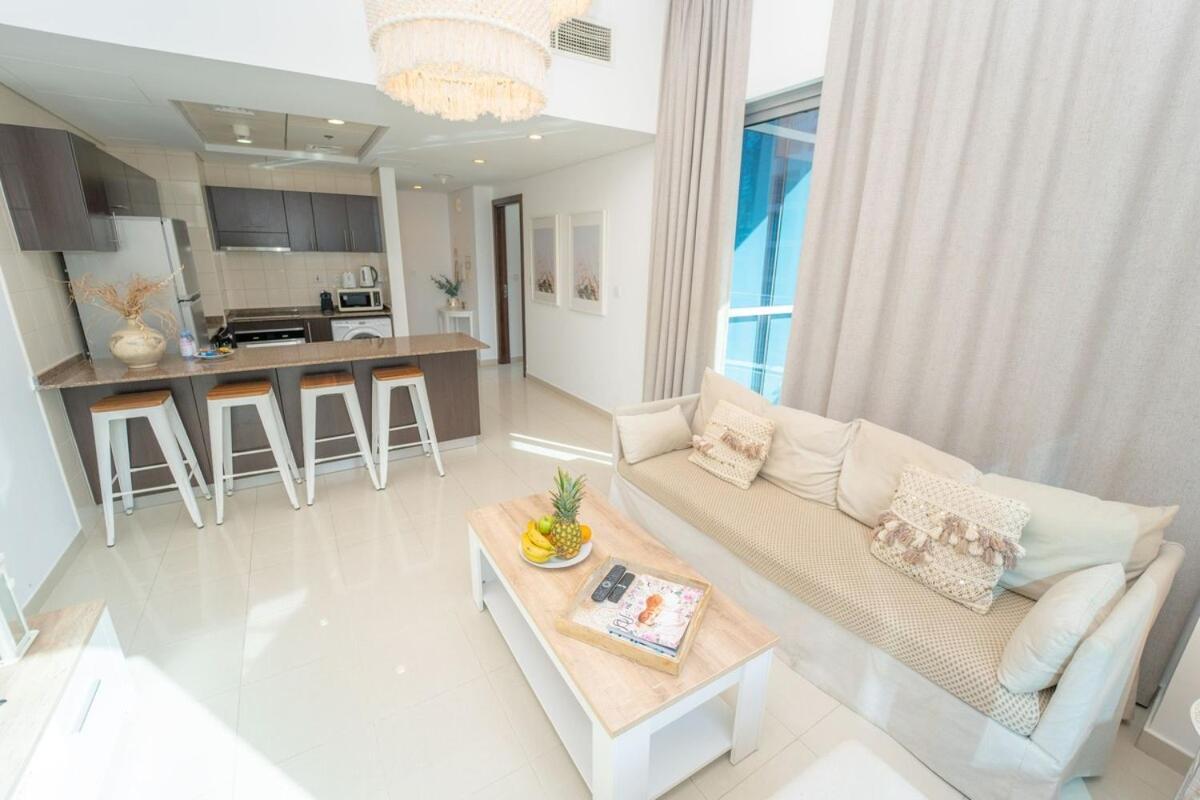 Aws Holiday Homes - Prime Apartment Near The Beach Dubai Eksteriør billede